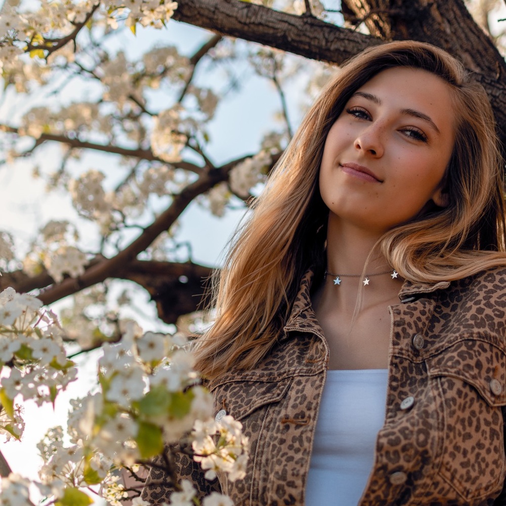 Meet your Posher, Lily